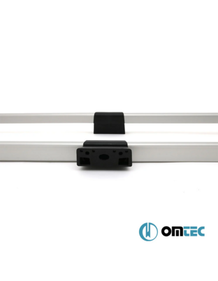 Omtec - Παράλληλες Μπάρες Οροφής Διαιρούμενες για Nissan NV200 2010 > / Chevrolet City Express 2015 > από Αλουμίνιο σε Ασημί Χρώμα και Μέγιστο Βάρος Φορτίου 75 kg - 2 τεμ. (D5035933/OM)