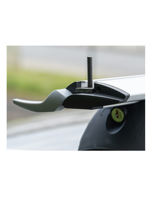 Amio - ΜΠΑΡΕΣ ΑΛΟΥΜΙΝΙΟΥ CRR-04 UNIVERSAL ΓΙΑ ΟΧΗΜΑΤΑ ME FLUSH RAILING 135cm - 2 ΤΕΜ. (03152/AM)