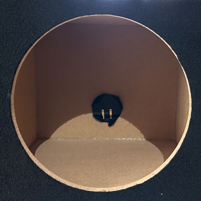 C10-SEALD-10 Κούτα Subwoofer 10" κλειστού τύπου - 25 Λίτρα