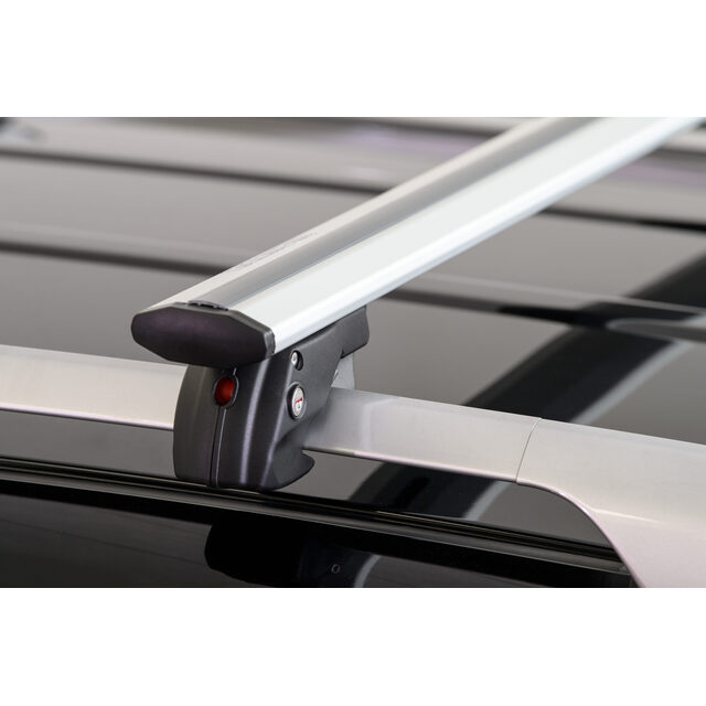 MENABO ΜΠΑΡΕΣ ΟΡΟΦΗΣ ΑΛΟΥΜΙΝΙΟΥ JACKSON XL SILVER 135 cm ΣΕ ΑΣΗΜΙ ΧΡΩΜΑ ΓΙΑ Chrysler 300C Touring 5 doors 2005>2011 ΜΕ RAISED RAILS (Παράλληλες Μπάρες με Κενό) - 2 ΤΕΜ. (11290/MB)