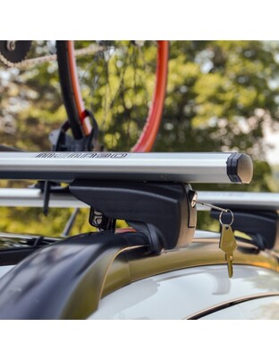 MENABO ΜΠΑΡΕΣ ΟΡΟΦΗΣ ΑΛΟΥΜΙΝΙΟΥ LINCE XL SILVER 135 cm ΣΕ ΑΣΗΜΙ ΧΡΩΜΑ ΓΙΑ Mercedes Benz EQA-Class (H243) 5 doors 2021> ΜΕ FLUSH RAILS - 2 ΤΕΜ (8880/MB)
