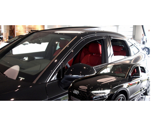 ΑΝΕΜΟΘΡΑΥΣΤΕΣ ΓΙΑ AUDI Q5 SPORTBACK 5D 2020+ -ΣΕΤ ΑΥΤΟΚΙΝΗΤΟΥ ΑΠΟ ΕΥΚΑΜΠΤΟ ΦΙΜΕ ΠΛΑΣΤΙΚΟ HEKO - 4 ΤΕΜ.